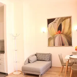 Apartahotel Flowers, Praga