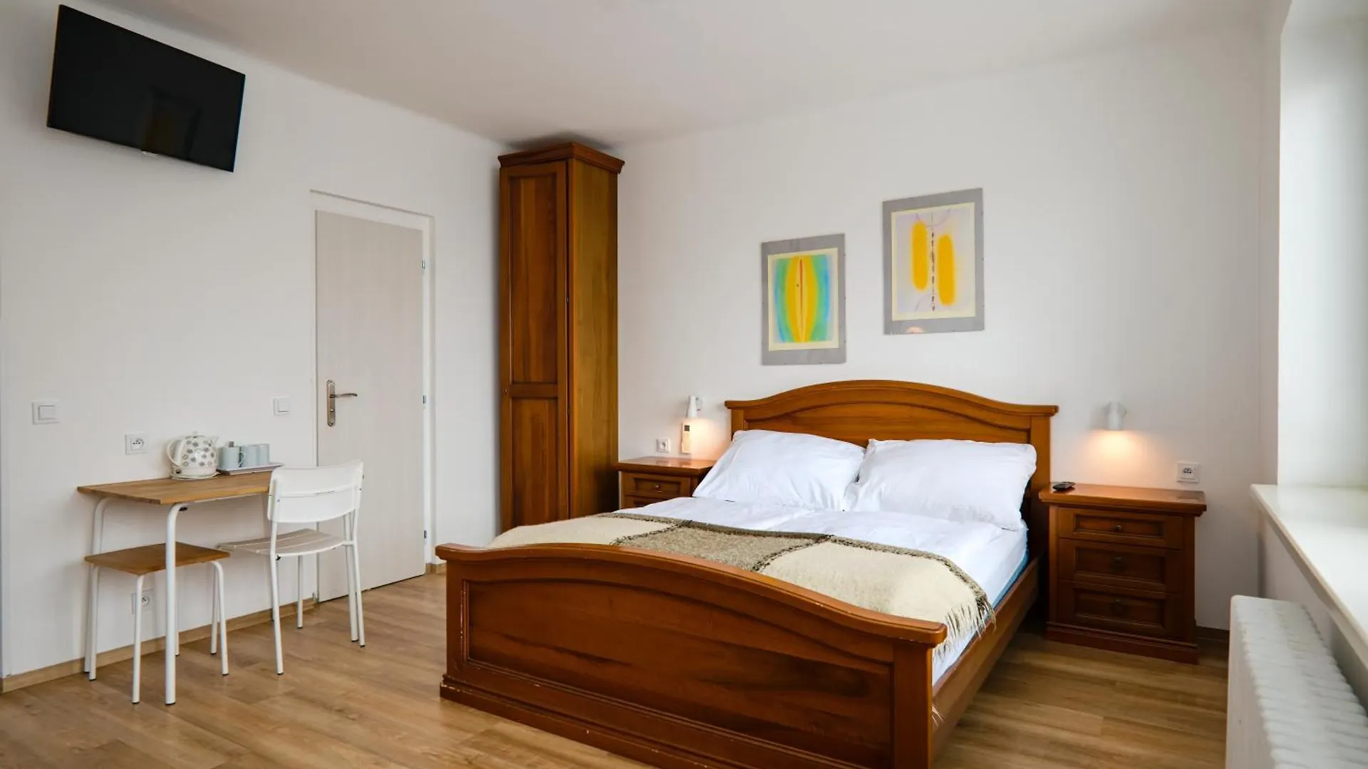 *** Pensión Wellness Vila Bohemia Praga República Checa
