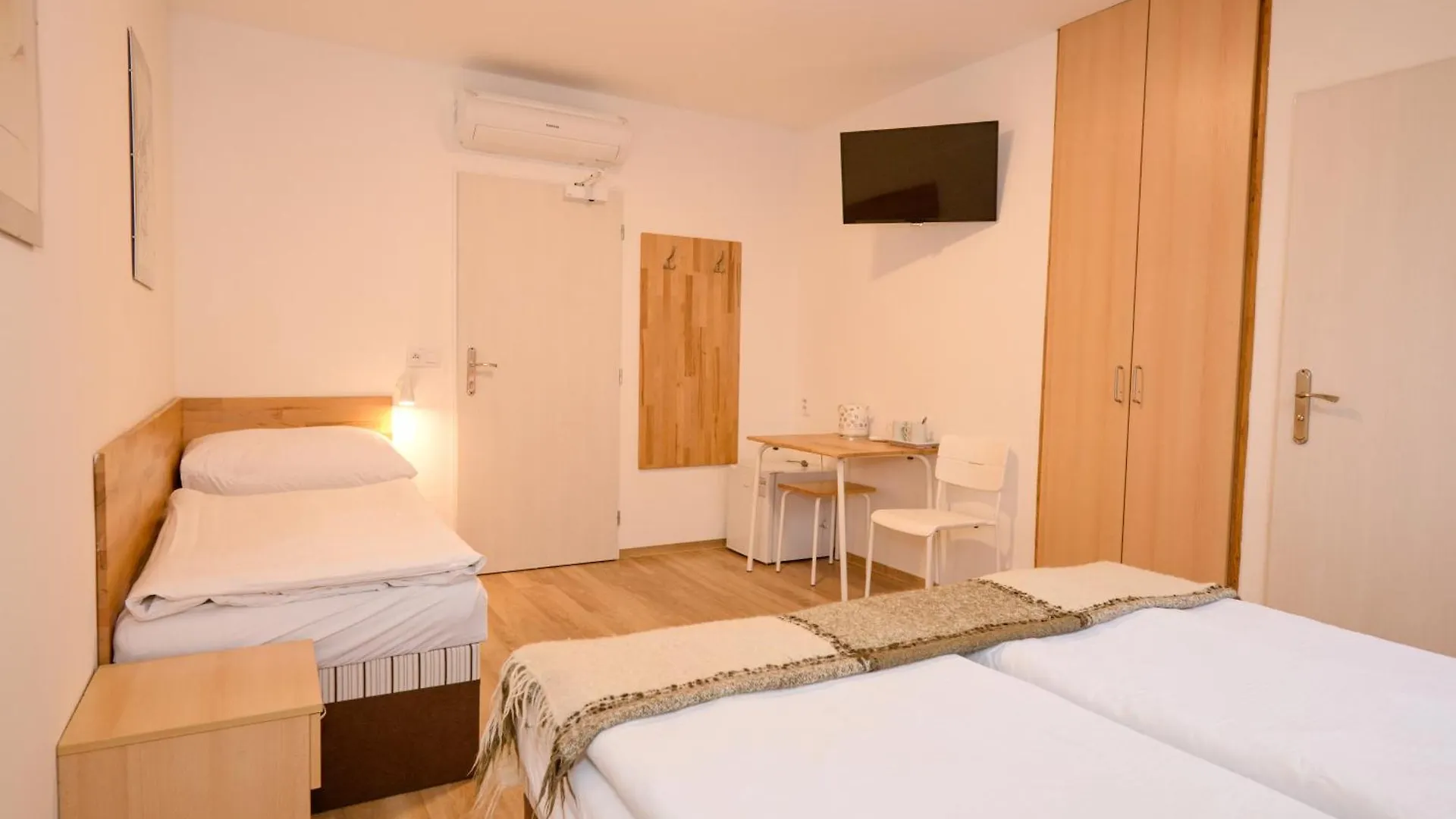 Wellness Vila Bohemia Prague 3*,